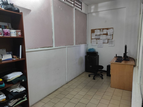 Imagen 5 de 16 de Local U Oficina En C.c Unicentro En La Victoria Ljsa 21-25282