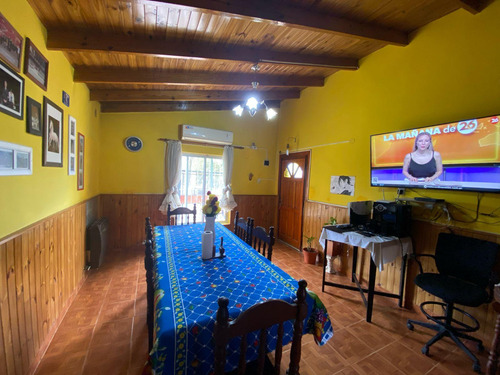 Casa En Venta 3 Dormitorios - Centenario