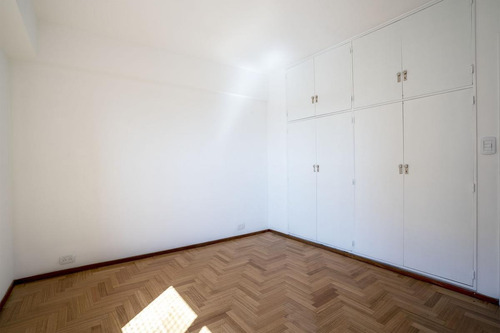 Venta Departamento 4 Amb Cochera Baulera Piso 11 Vista 360- Martinez