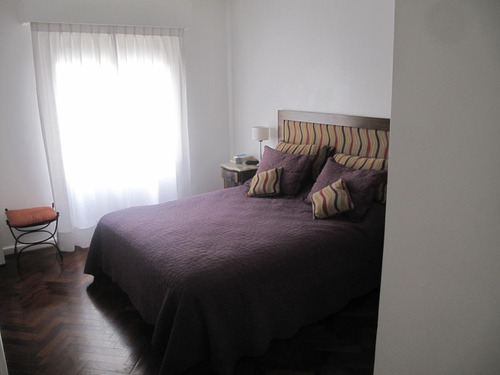 ¡3 Dormitorios, Con 150 M2 Cubiertos, Balcón, Cercano A Cancillería!