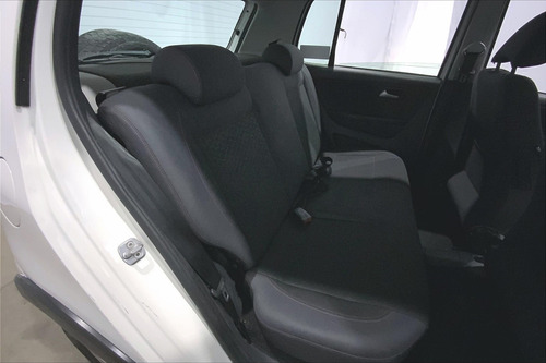 Imagen 20 de 25 de Volkswagen Crossfox Hatchback 5 Pts Hb, Tm5, A/ac, Ve, Comp