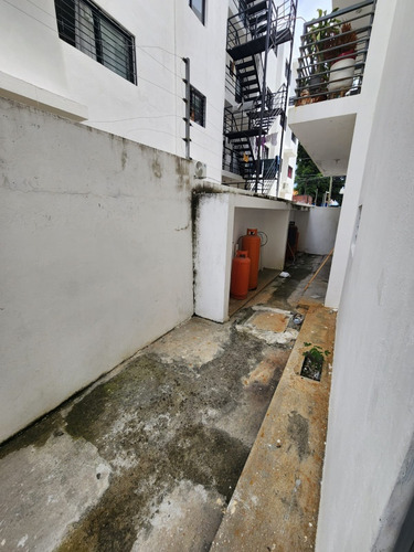 Apartamento En Alquiler 1er Nivel, Llanos De Gurabo