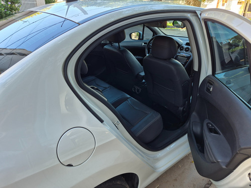 Peugeot 408 1.6 Feline Hdi 115cv