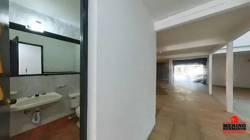 Local En Arriendo En Medellín - Laureles
