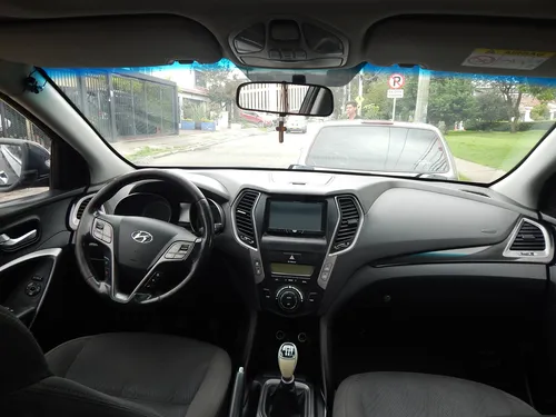 Hyundai Santa Fe 2.4 MT 4X2