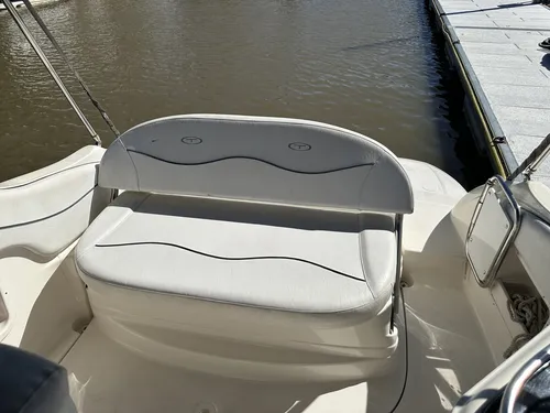 Trento 275 - 2016 - Volvo V6-280 Hp - Mooney Embarcaciones