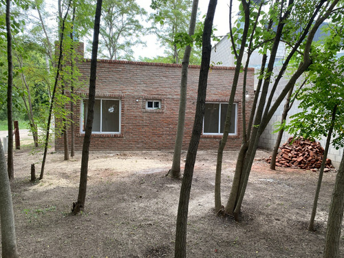 Hermosa Casa A Estrenar Terreno 10x22 En Esquina Barrio Poggio Gral Belgran
