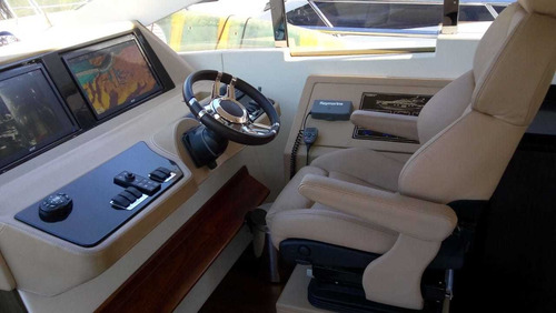 Lancha Schaefer 620, Ano 2014. Volvo D13 - Marina Atlântica