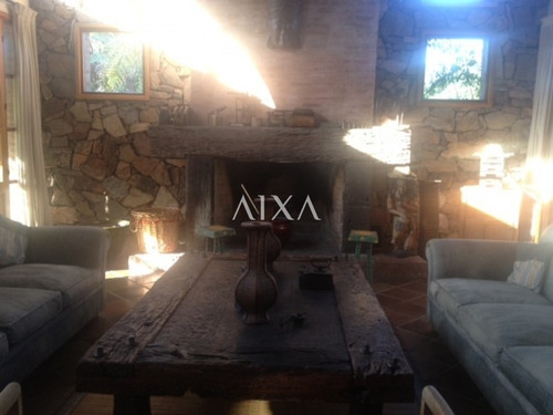 Casa En Pinares- Ref: 205