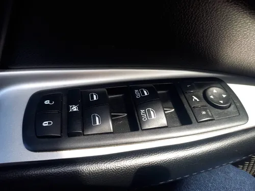 Dodge Journey 2.4 Sxt Fl Aut 7 PASAJEROS