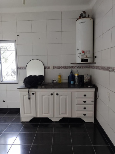 Casa En Venta - 3 Dormitorios 2 Baños - Cochera - 283mts2 - Longchamps, Almirante Brown