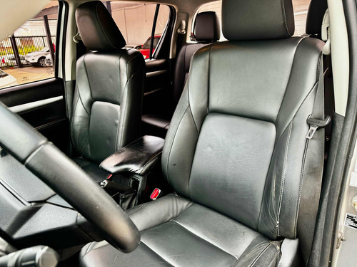 Toyota Hilux 2.8 Tdi Srv Cab. Dupla 4x4 Aut. 4p