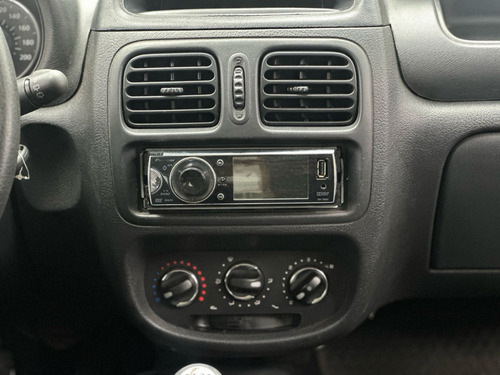 Renault Clio 1.0 EXPRESSION 16V FLEX 4P MANUAL