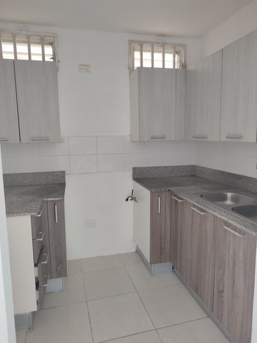 Vendo Apartamento 1er Nivel En Residencial Colinas De Gurabo