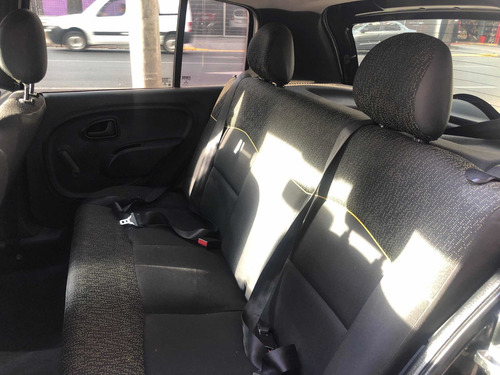 Imagen 9 de 9 de Renault Clio 2014 1.2 Mio Confort Abs Abcp