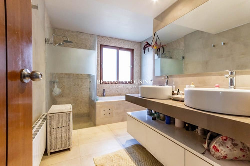 Casa En Arriendo De 4 Dorm. En Colina