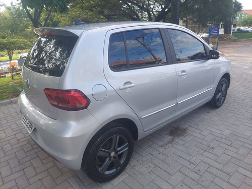 Imagem 10 de 10 de Volkswagen Fox 1.6 Msi Highline 16v Flex 4p Automatizado