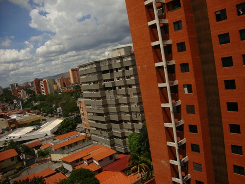  Sp  Cómodo Y Bello Apartamento En  Venta En  Zona Este Barquisimeto  Lara, Venezuela. 3 Dormitorios  2 Baños  89 M² 