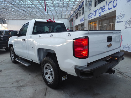 Imagen 4 de 11 de Chevrolet Silverado 2017