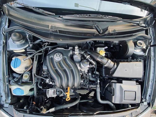 Imagen 8 de 9 de Volkswagen Bora 2009 2.0 Trendline 115cv
