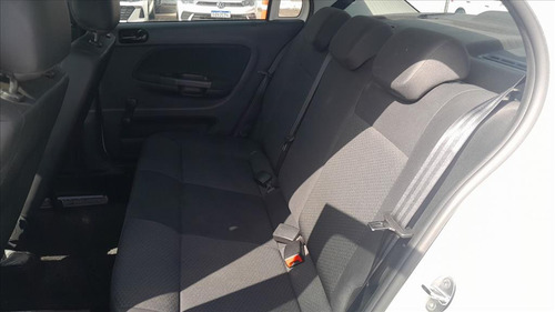 Volkswagen Voyage 1.0 12V MPI TOTALFLEX 4P MANUAL