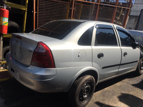 Chevrolet Corsa Sedan 1.0 Classic 4p Gasolina 60 hp