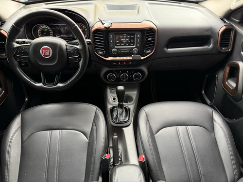 Fiat Toro 2.4 Volcano 16v Flex 4x2 Aut. 4p