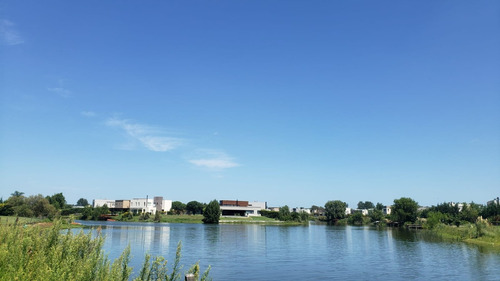 Terreno Exclusivo Con Vista A La Laguna Barrio Norte - El Canton