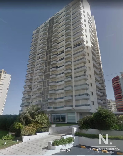 Oportunidad De Vida Impecable En Torre Marina Ii