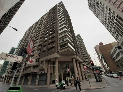Se Vende Departamento Húerfanos N° 1.400, Santiago Centro