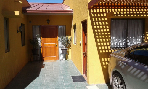 Vendo Casa Peuco, Frente Al Colegio Chuquicamata Uf 12.000-