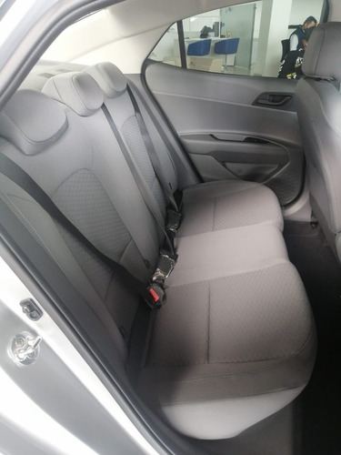 Imagen 9 de 12 de Hyundai Accent Advance Automatico