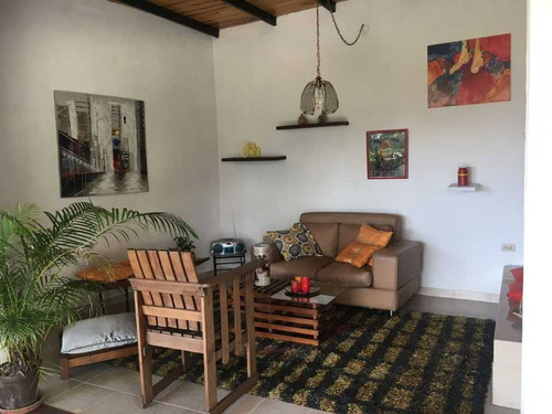 Imagen 2 de 22 de En Alquiler Anexo Macaracuay 130 M2 1h/1b/1pe