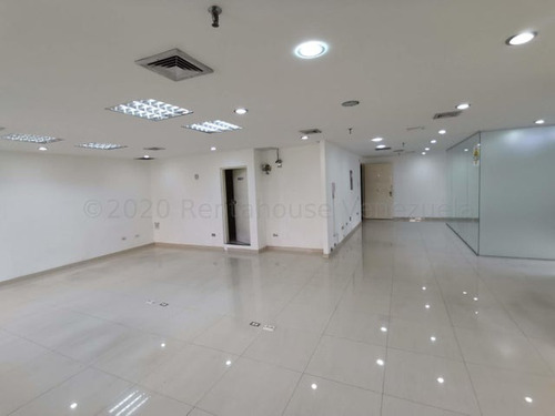 Se Vende Oficina En Los Dos Caminos