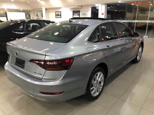 Volkswagen Jetta 1.4 Comfortline 250 Tsi Flex Aut. 4p