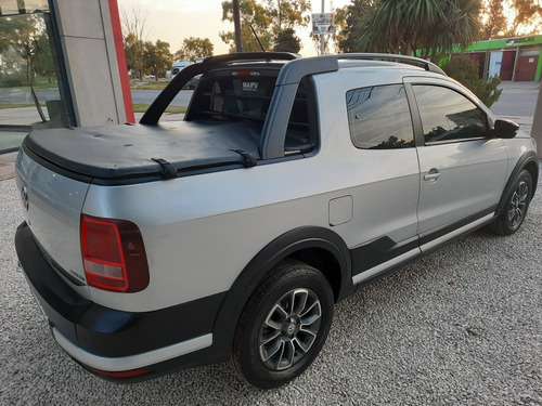Imagen 3 de 10 de Volkswagen Saveiro 2017 1.6 Cross Gp Cd 110cv Pack High