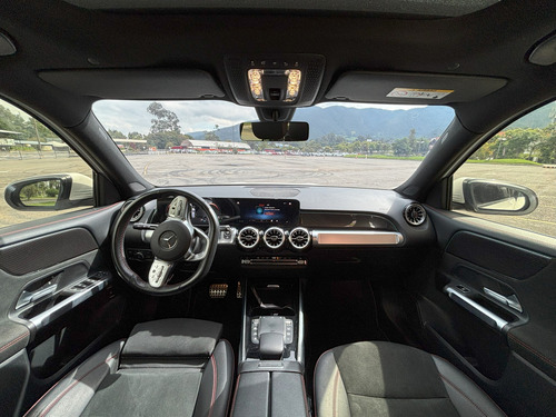 Mercedes Benz Glb 200 (x247) Amg Line Tp 1300cc T Ct
