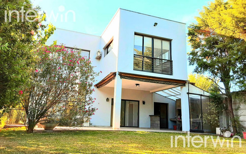 Casa - 6 Ambientes - Villa Olivos - Garín - Venta
