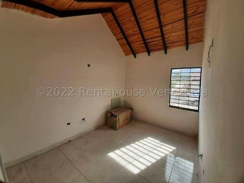 Imagen 15 de 30 de Gustavo Zavala Rentahouse 22-27438