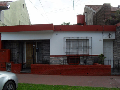 Casa En Venta Con 3 Departamentos