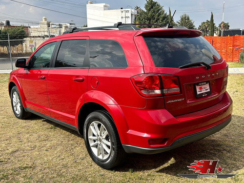 Dodge Journey 2.4 Sxt 7 Pasajeros Plus At