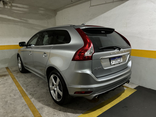 Volvo XC60 2.0 T5 R-design 5p