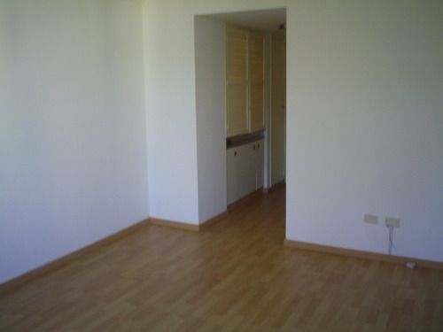 Dpto-1 Ambiente-maipu Y Corrientes-cfte Abierto-todo Luz-