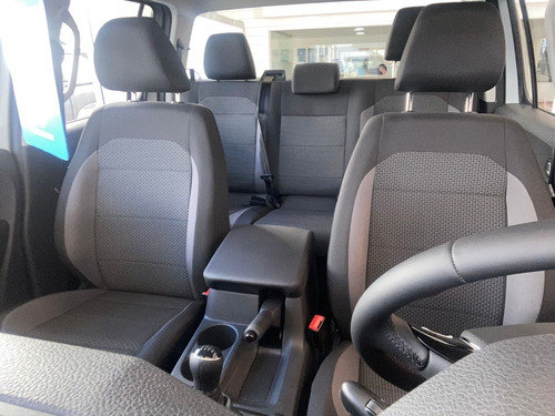 Imagen 15 de 25 de Volkswagen Amarok Comfortline 2.0l 180cv 4x2manual 2022 Sb