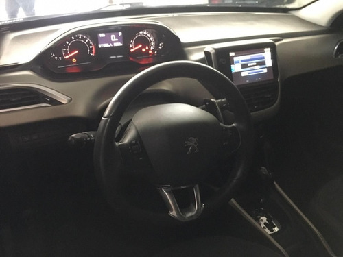 Peugeot 2008 1.6 16v Allure