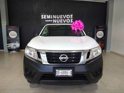 Imagen 2 de 15 de Nissan Pick Up Np300 2018 2p L4/2.4 Man A/c