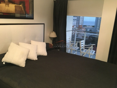 Imagen 8 de 14 de Alquiler Apartamento En Excelente Estado De 3 Dormitorios Con Vista A Mansa Y Brava
