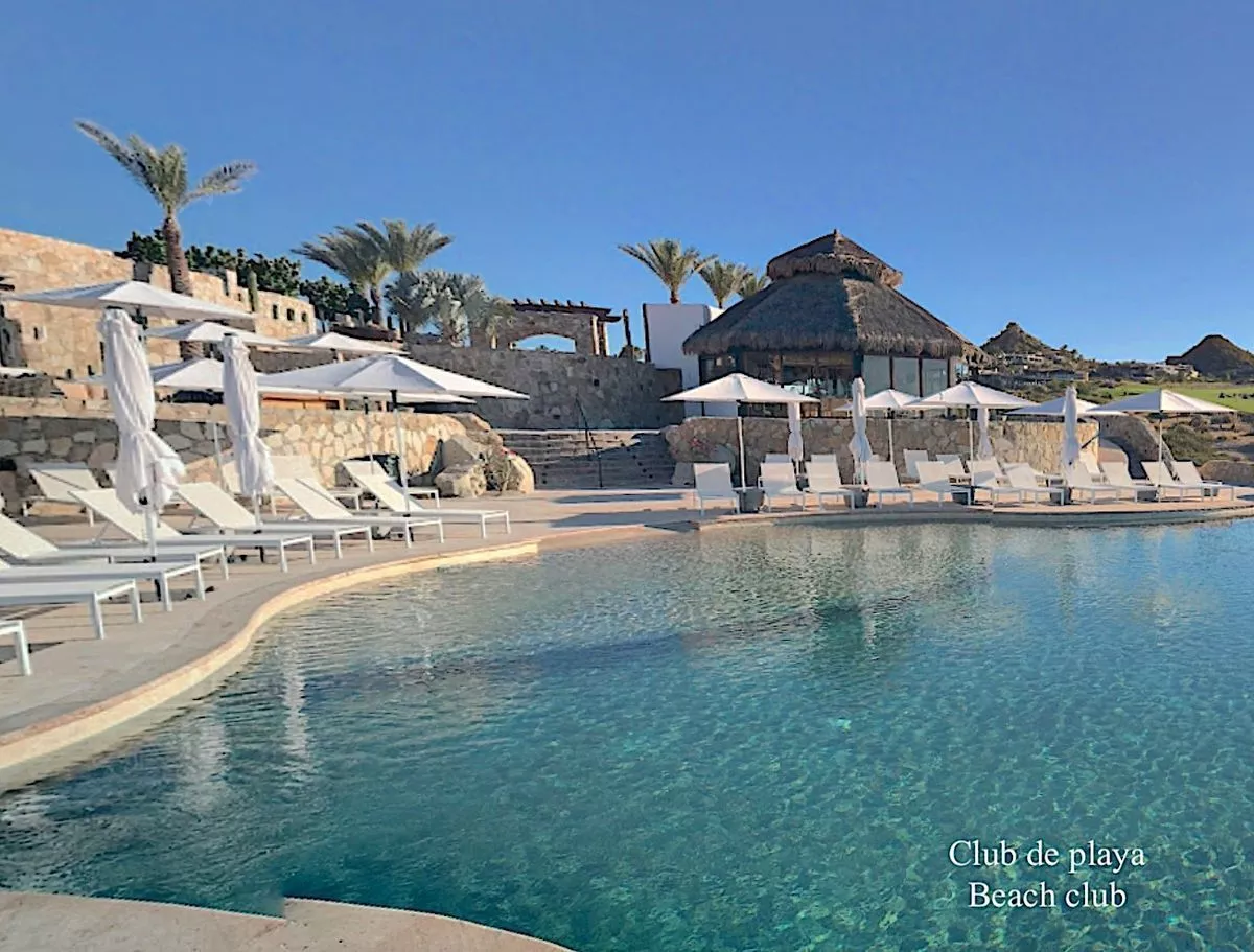 Vista Al Mar En Residencial De Lujo Con Club De Playa, Campo