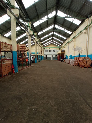 Imagen 9 de 30 de Gran Deposito Con Oficinas , 1100 M2 Proximo Al Puerto Con Renta De U$s 3500 !!