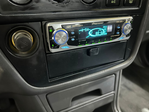 Toyota Camry 2.2 Le 16v Gasolina 4p Automático